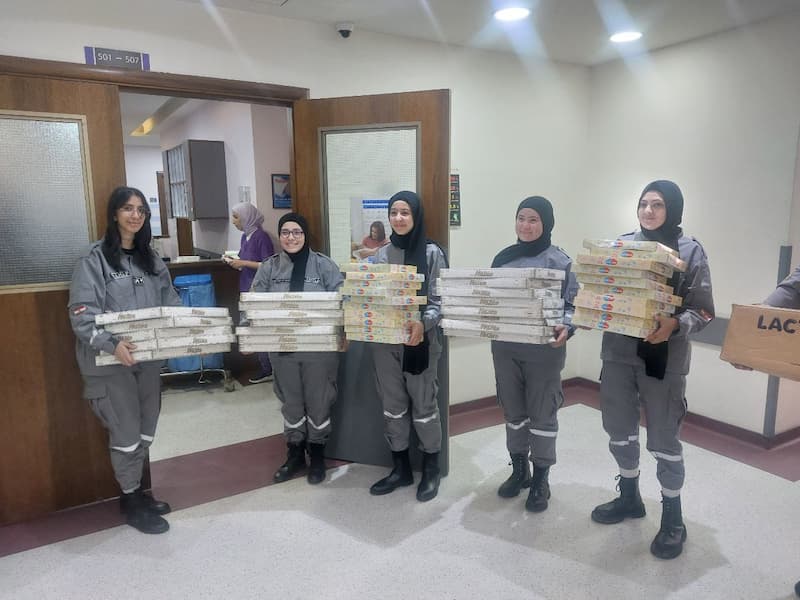 جمعية ألفة تقدم كمية من حليب الأطفال والمتممات الغذائية والألبسة الى الأطفال في مركز لبيب الطبي جمعية ألفة تقدم كمية من حليب الأطفال والمتممات الغذائية والألبسة الى الأطفال في مركز لبيب الطبي