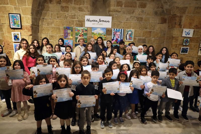 معرض الرسم السنوي لطلاب محترف الفنانة نيفين جمعة في خان الإفرنج معرض الرسم السنوي لطلاب محترف الفنانة نيفين جمعة في خان الإفرنج