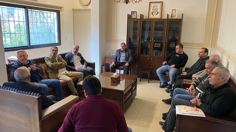 وفد من تجار بيروت وصيدا والنبطية قدم مذكرة مطلبية للنائب سعد عن قانون الايجار الجديد وفد من تجار بيروت وصيدا والنبطية قدم مذكرة مطلبية للنائب سعد عن قانون الايجار الجديد