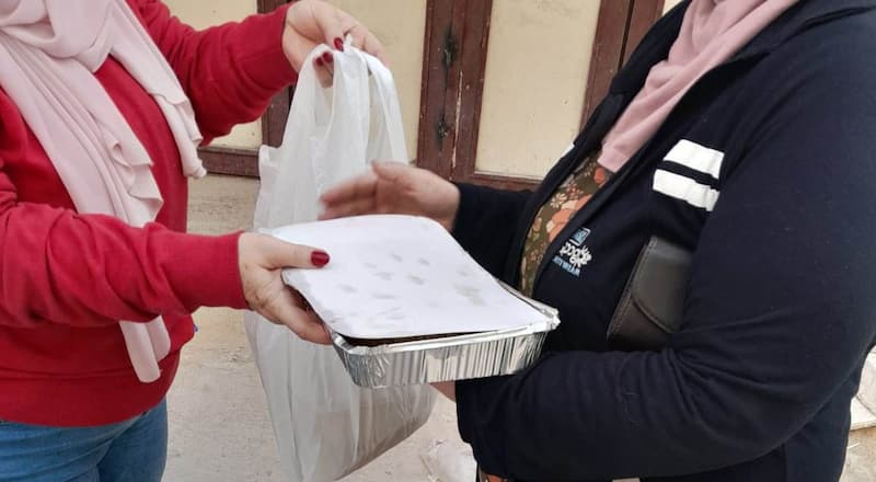 بدايات للخير والتنمية توزع وجبات إفطار ساخنة في صيدا بدايات للخير والتنمية توزع وجبات إفطار ساخنة في صيدا