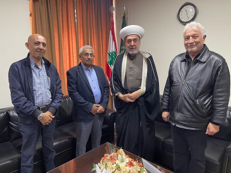 أسامة سعد زار المفتي سوسان وتناول للمستجدات والأوضاع لا سيما في فلسطين المحتلة أسامة سعد زار المفتي سوسان وتناول للمستجدات والأوضاع لا سيما في فلسطين المحتلة