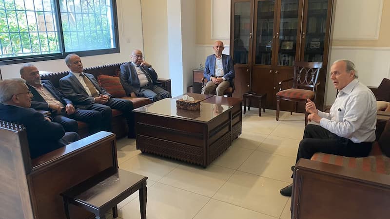 أسامة سعد اجتمع بوفد من اللقاء الوطني للإنقاذ أسامة سعد اجتمع بوفد من اللقاء الوطني للإنقاذ