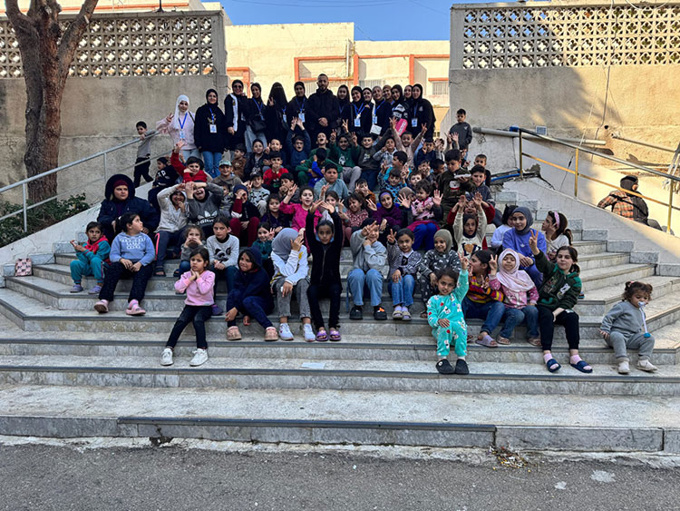 سلسلة نشاطات رياضية وترفيهية للأطفال والشباب في مراكز الإيواء سلسلة نشاطات رياضية وترفيهية للأطفال والشباب في مراكز الإيواء