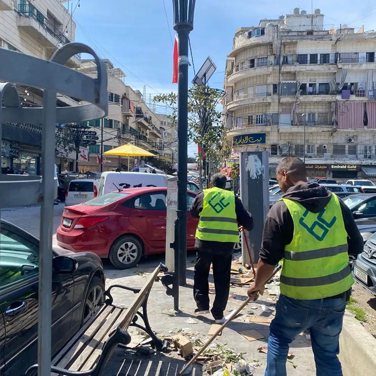 تكثيف أعمال النظافة وصيانة المجاري لمواجهة ضغط النزوح تكثيف أعمال النظافة وصيانة المجاري لمواجهة ضغط النزوح