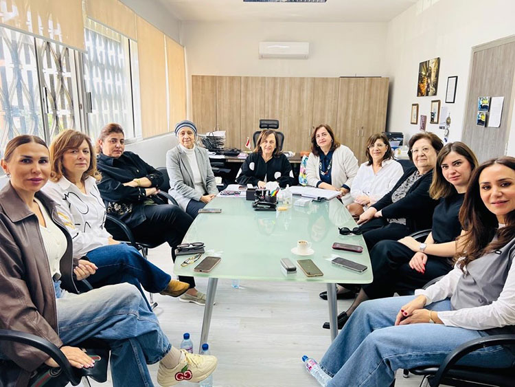 مبادرة استثنائية: من كل بيت صحن وملعقة مبادرة استثنائية: من كل بيت صحن وملعقة