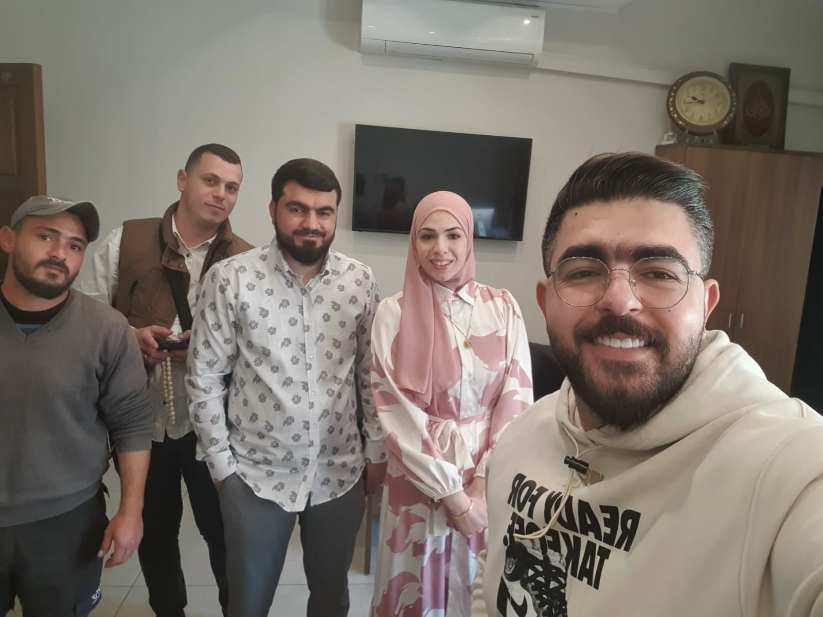 مبارك عقد قران الأستاذ علاء حسن الدنب على الأستاذة سارة بلال الحنش مبارك عقد قران الأستاذ علاء حسن الدنب على الأستاذة سارة بلال الحنش